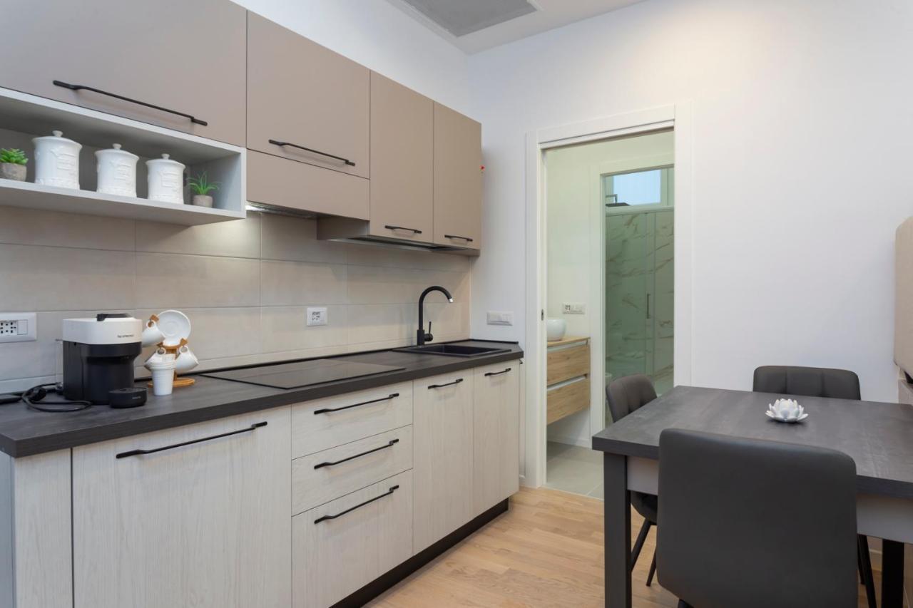 I Host Apartment - Val Strona 6 Milano Exteriör bild