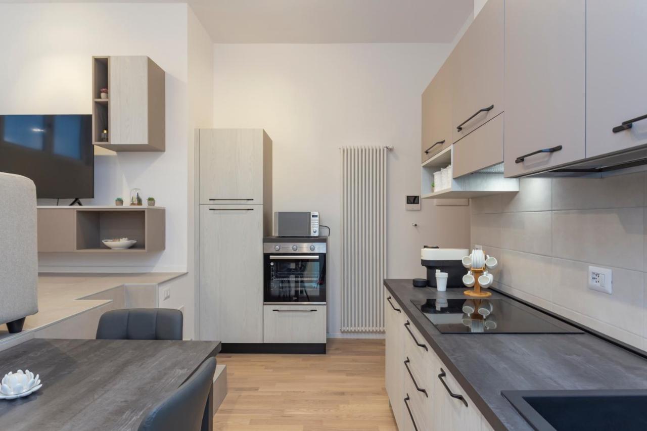 I Host Apartment - Val Strona 6 Milano Exteriör bild
